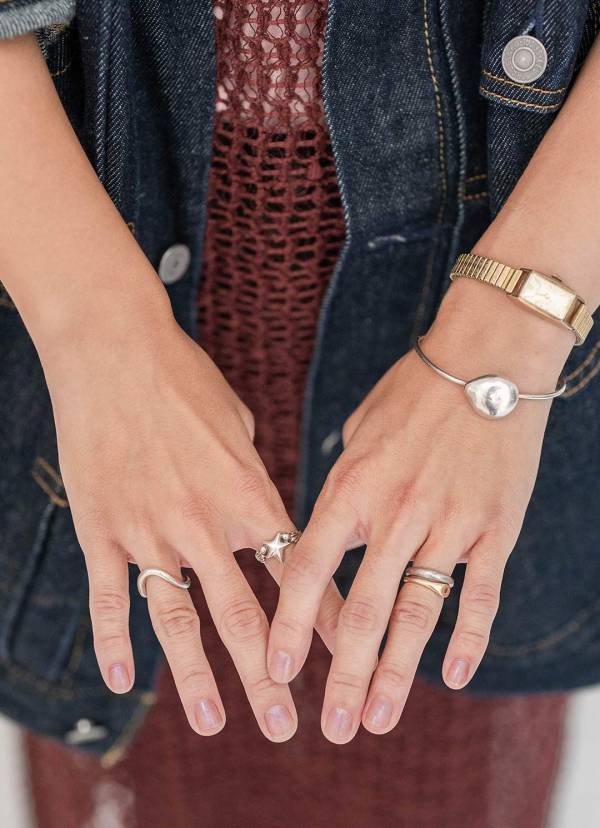 ヴィンテージ大好き！ 上品アイテムとミックスさせるのが洗練見えの秘訣 | HugMug