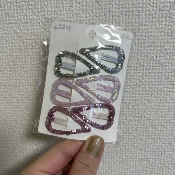キッズのおしゃれアイテムは【3COINS】でGET！ ネイルチップ＆ラメハートピンが可愛すぎる | HugMug