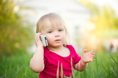 驚くほど感性伸びる 2歳から始めたい 電話ごっこ はおしゃべりの練習にピッタリ 2016年4月7日 ウーマンエキサイト 1 2