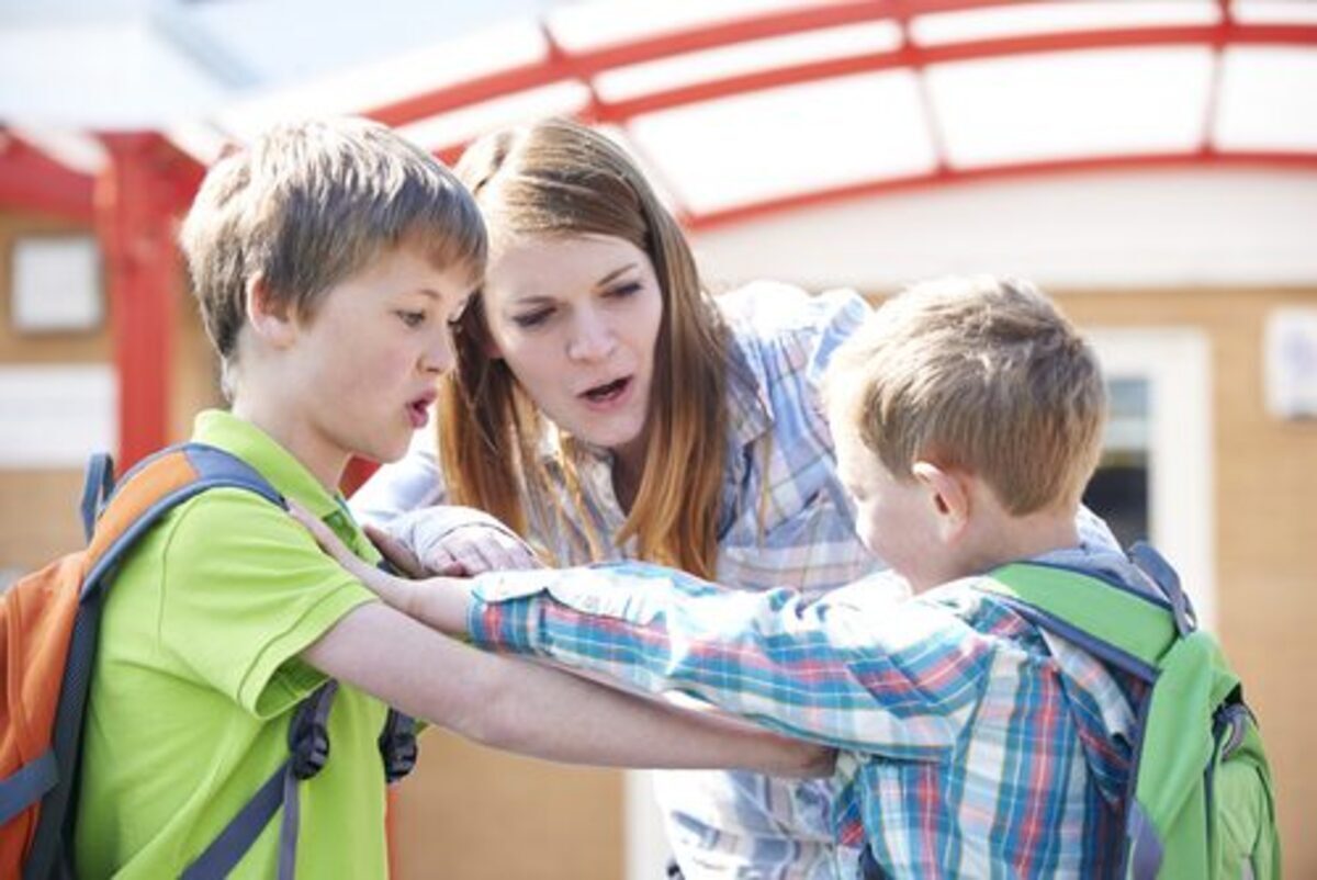 止まらない姉弟喧嘩 ついに出血事件 ある日の子育てと日記と記録 たまに音楽と