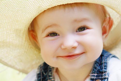 いないいないばぁが効かない あやしても笑わない赤ちゃんの 笑顔を増やす 方法とは 16年8月13日 ウーマンエキサイト 1 2