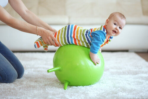 赤ちゃんが大好きな ボール遊び 注意したいng素材って 17年5月4日 ウーマンエキサイト 1 2
