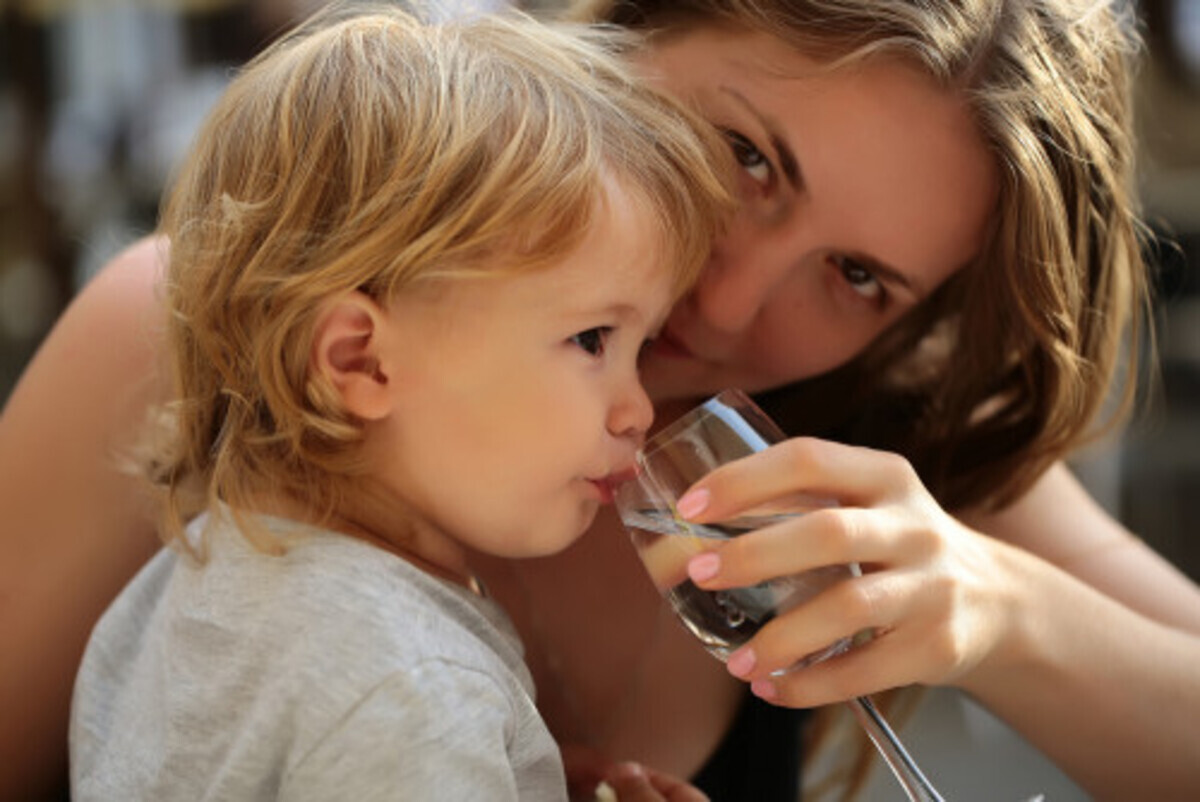 1日に必要な乳幼児の水分量の目安は 水分不足 の子への対策 17年4月日 ウーマンエキサイト 1 2