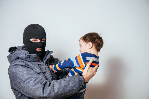 こども園に刃物を持った男侵入 不審者対応訓練 って 17年4月22日 ウーマンエキサイト 1 2