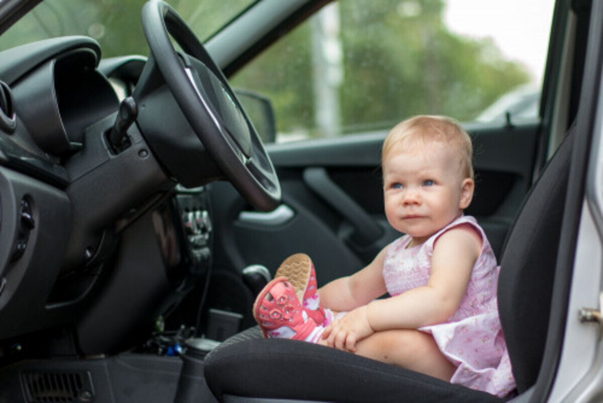 えっ 停車中に転落 チャイルドシートにまつわる事故エピソード 17年5月18日 ウーマンエキサイト 1 3 えっ 停車中に転落 チャイルドシートにまつわる事故エピソード 17年5月18日 ウーマンエキサイト 1 3