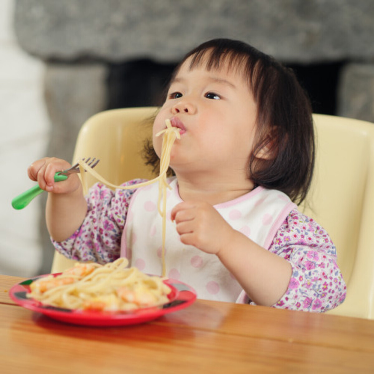 幼児期は 誤嚥 による窒息事故が多い 要注意の食べ物とは 18年5月29日 ウーマンエキサイト 1 2