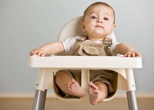 ハイハイしない赤ちゃんと 早期のお座り の関係性とは 18年9月27日 ウーマンエキサイト 1 2