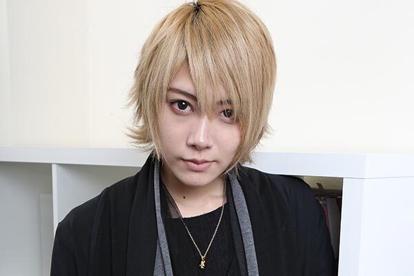 男装女子ルウトのドラマ秘話 「女性の格好でも男に見える」