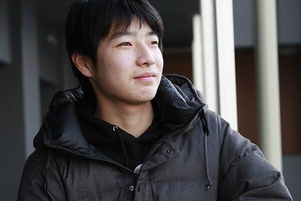 東日本震災乗り越え、遺児たちが届ける「天国への進学報告」