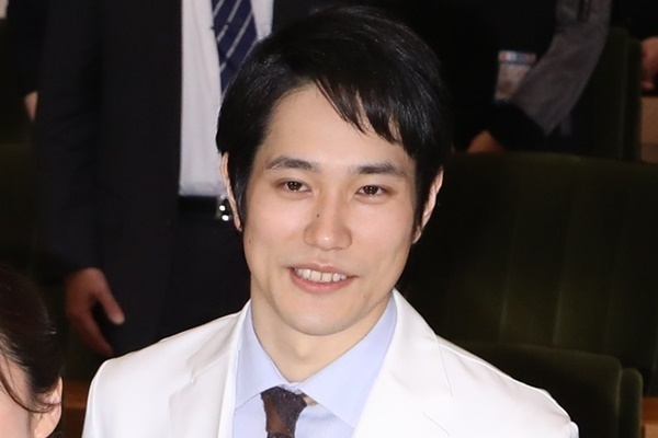 木村拓哉『A LIFE』松ケンとの仲良しぶりに「恋人同士」の声