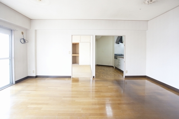 いとうまい子も激怒 「家族の自然死」で不動産から高額請求