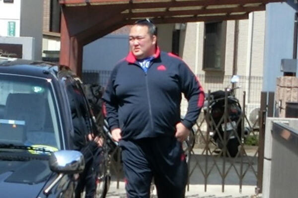 稀勢の里の意外すぎる質素生活「自宅は1K家賃8万円…」