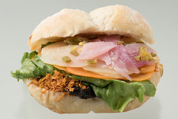 【今週の対決】赤坂と神宮、行楽定番の2大「サンドイッチ」