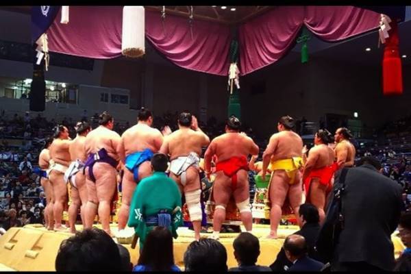 時代の流行も…力士たちの“化粧まわし”エピソード