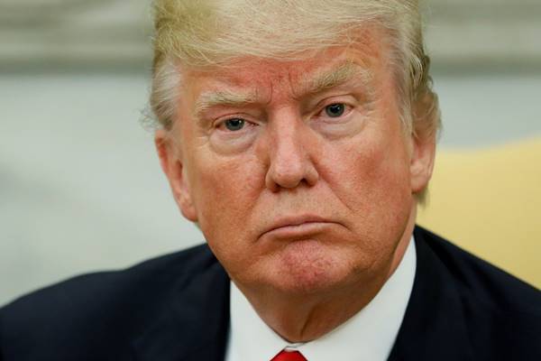 米大統領“血まみれ首人形”写真投稿者がCNN契約解除に