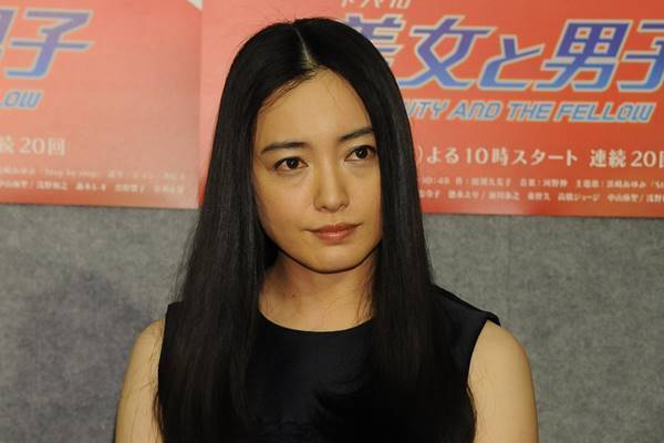 仲間由紀恵の夫浮気疑惑、最悪のタイミングで発覚していた