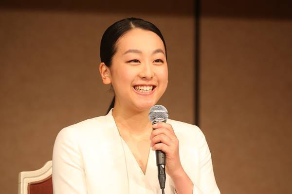 浅田真央がスマホ待ち受けにする“フランス人カレ”の存在