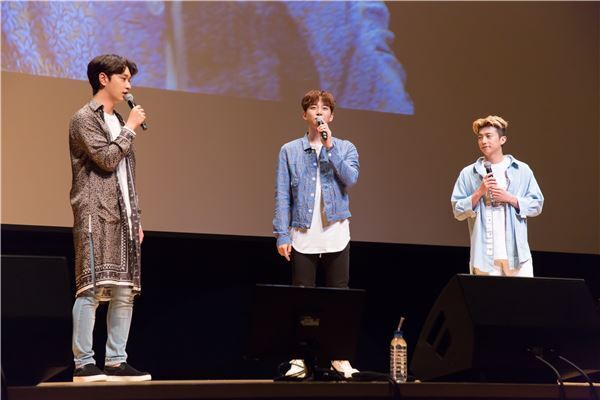 2PMがファンミでぶっちゃけた！“運動音痴”も明らかに!?