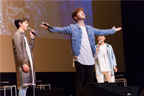 2PMがファンミでぶっちゃけた！“運動音痴”も明らかに!?