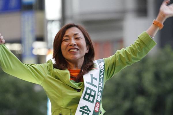 小池百合子都知事 都議選女性候補走らせた「勝利のグリコ指令」
