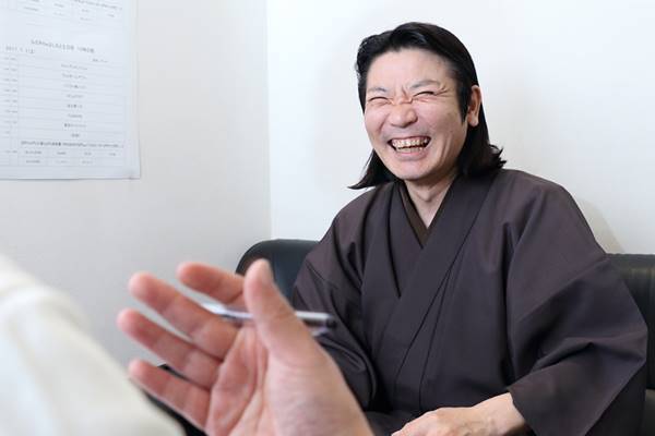 桂三度　年収10分の1…元相方の山下記者に語る落語家転身の今