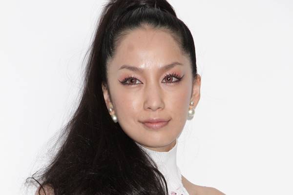 中島美嘉 15周年迎えて「デビュー時は言われるがまま」