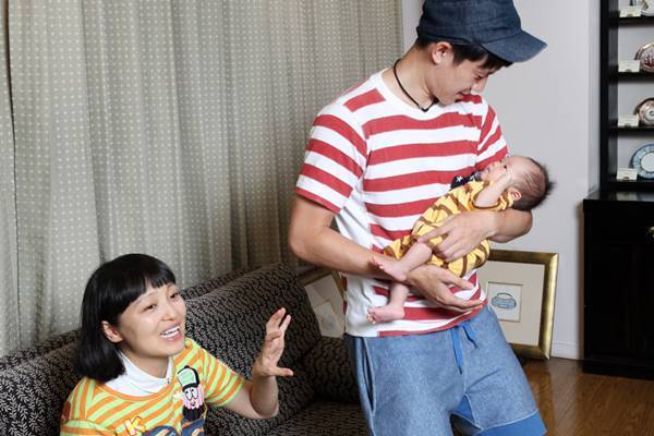 金田朋子＆森渉語る爆笑育児奮闘…愛娘はスクワットであやす