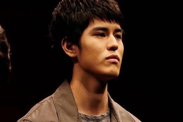 三代続く俳優一家に生まれた寛一郎　素顔はシャイ男子