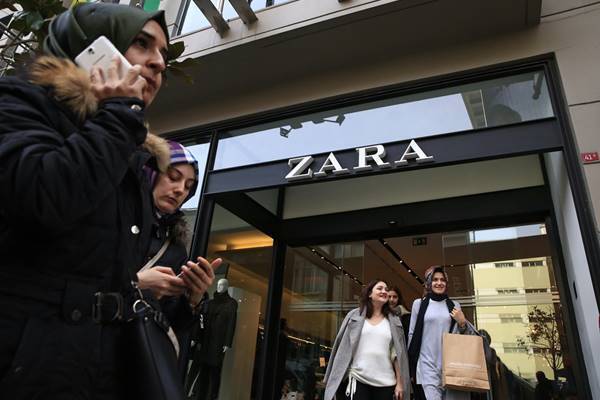 ZARAの工場従業員「給料を払ってもらえない」…タグで窮状を訴える