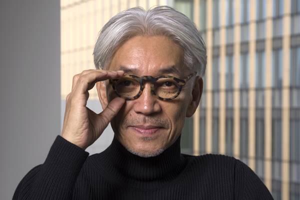 公開中映画が話題、坂本龍一指摘する「ナショナリズムの危険」