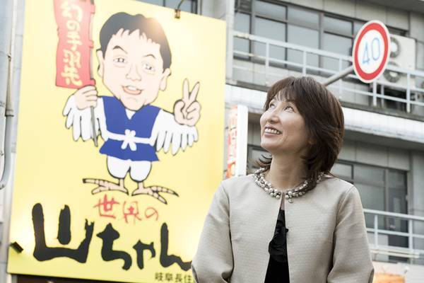 「世界の山ちゃん」女社長が明かす亡夫＝元会長の突然死