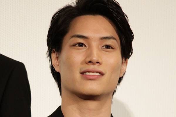 人気上昇俳優・鈴木伸之「見るからに優しい女性が好き」