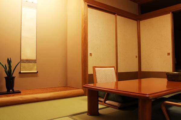 臨機応変に「下座」を「上座」に、知って得するおもてなしの心得