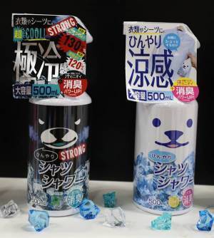 猛暑対策に！「ひんやりシャツシャワー」には消臭効果も