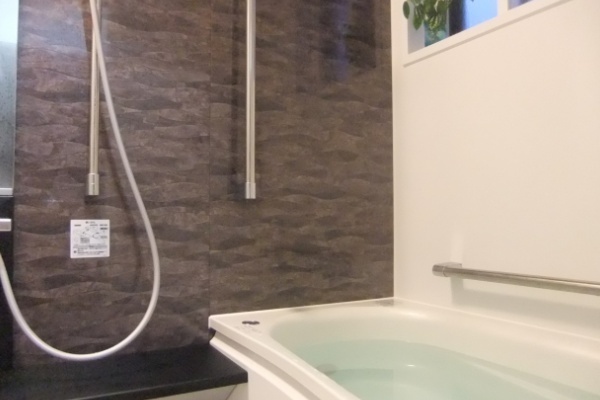 快眠を呼び込む！「深部体温」を操るお風呂の入り方とは