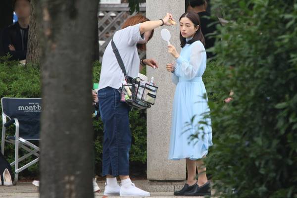 石原さとみ『高嶺の花』での着用衣装が売り切れ続出の理由