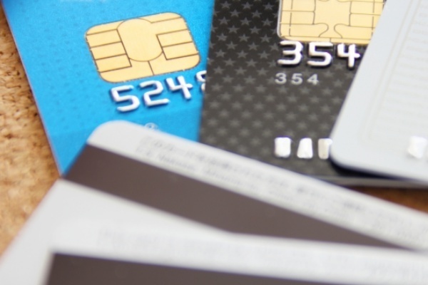 クレカの達人がメインのカードに「楽天カード」を推す理由