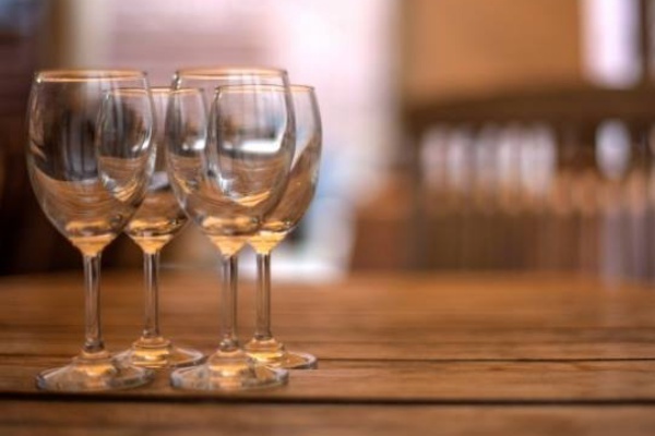 笠原秀幸なぜモテる？北原里英と熱愛報道、過去にもロマンス