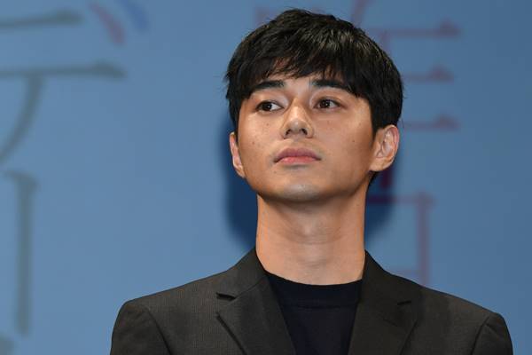 東出昌大、30歳の変化 私生活で凝っているのは“薪割り”