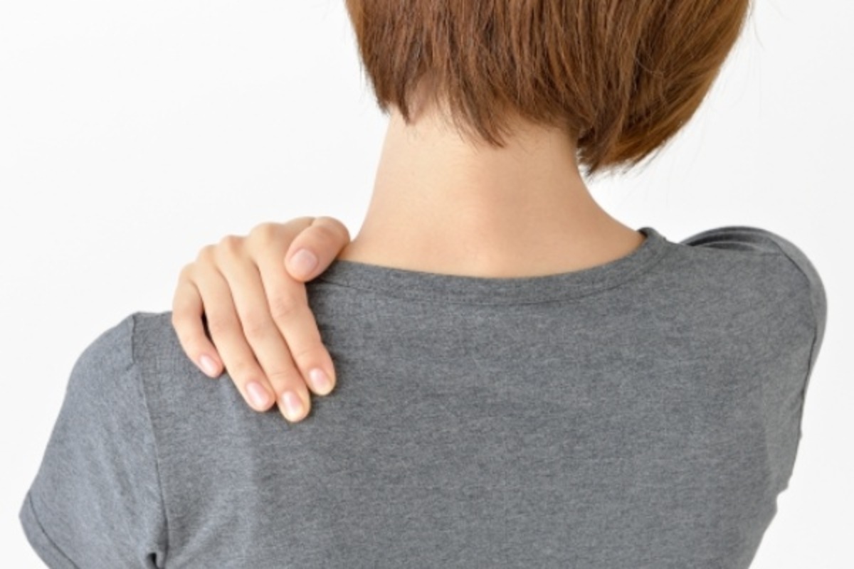 心臓や脳の不調には 首わしづかみ で循環の滞りを治そう ウーマンエキサイト 1 2