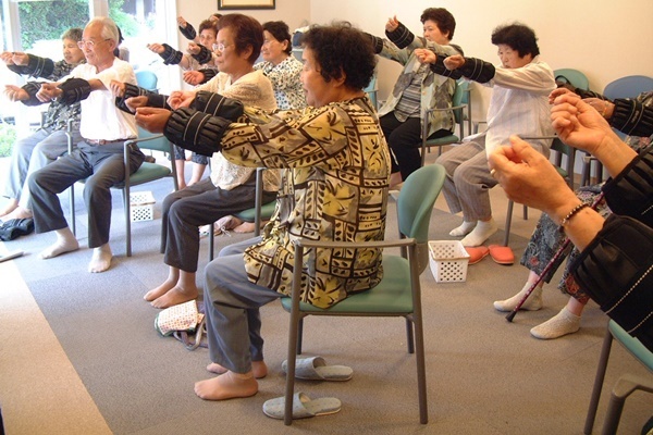 参加者約10万人！「いきいき百歳体操」考案者語る驚き効果