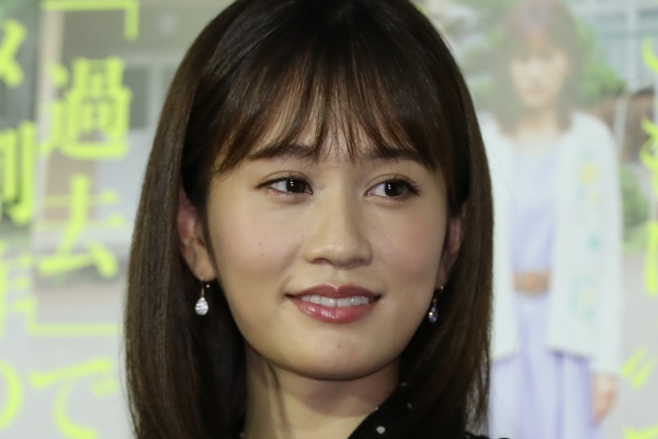 前田敦子　妊娠を勇気づける先輩ママ女優・宮沢りえとのメール交流