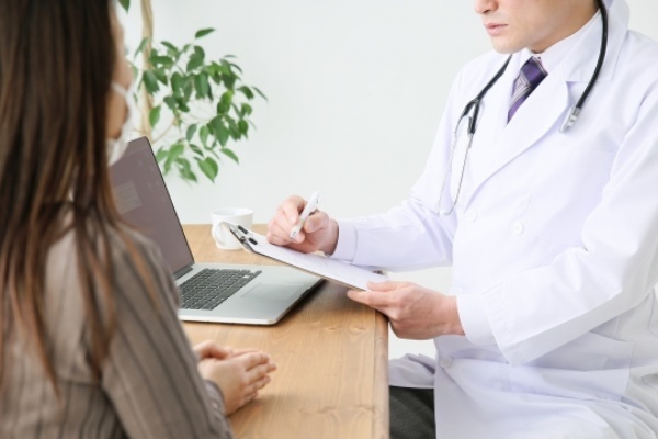 20代から子宮内膜症に要注意、生理にともなう健康リスク