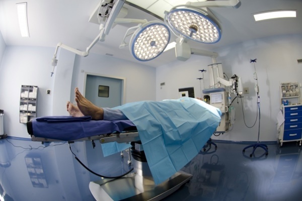 BMI30以上はなりやすい下肢静脈瘤「日帰りでできる最新治療」