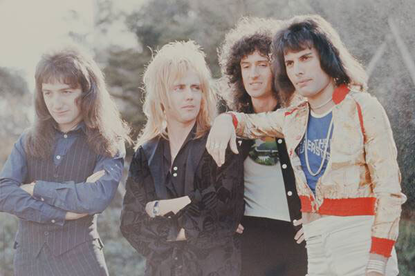 “クイーンブーム”けん引した編集者語る「フレディとの別れ」