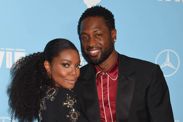 NBAドウェイン・ウェイドに46歳妻との第一子誕生