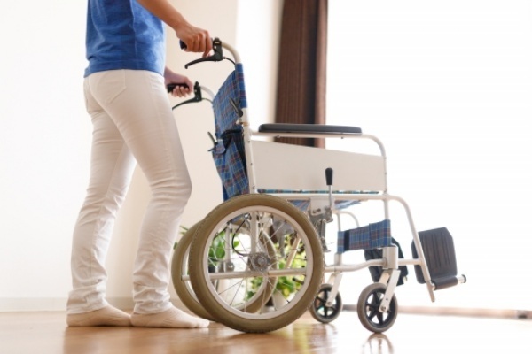 親が要介護になっても…「バリアフリー化は費用対効果で考える」