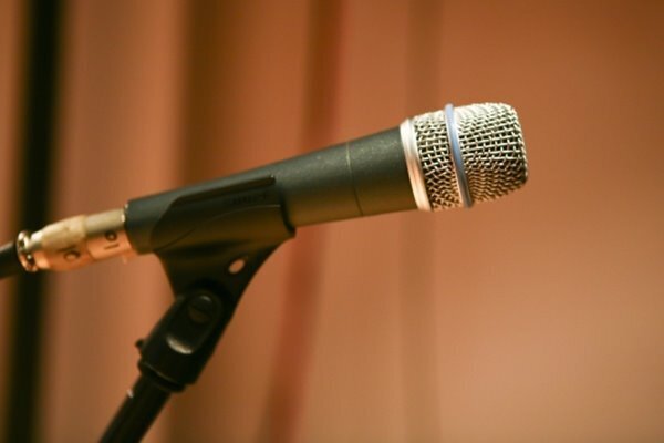 「シャブ山シャブ子」江藤あや 歌手デビューに隠された過去