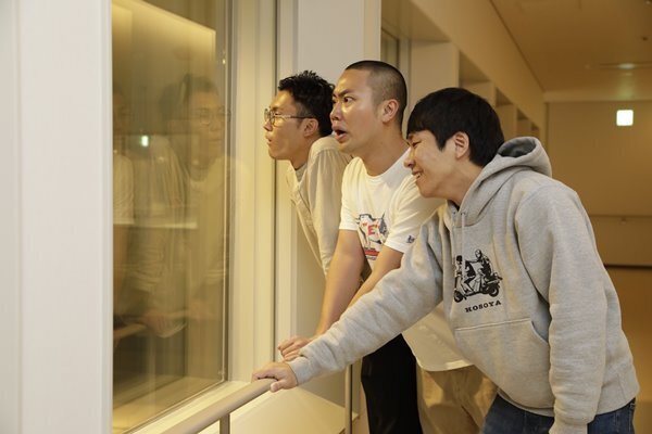 キングオブコント王者ハナコ 豊洲新市場を“凱旋”訪問！