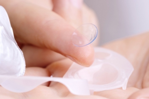 風間俊介「『ZIP!』用にコンタクトつくりました」